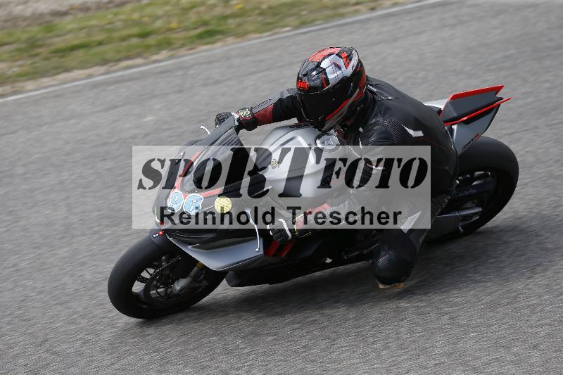 /09 19.04.2026  Caremotion get faster ADR/Gruppe gelb/96